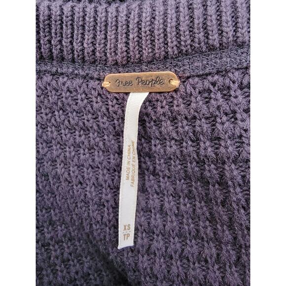 Free People Thermal Top XS Moonshine Cold Shoulder Sweater Grunge Distressed Hem - Picture 7 of 9